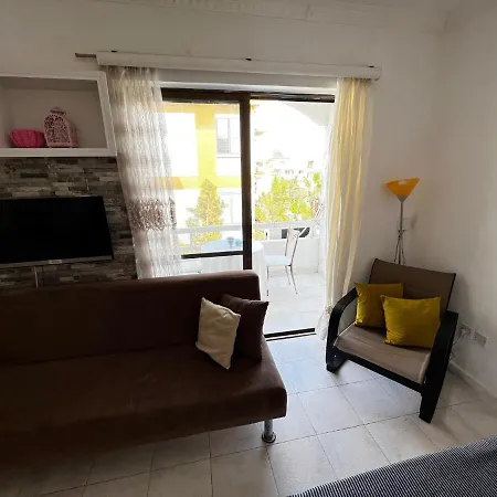 アパート Bluepalm Residence With Pool In Kyrenia Center *