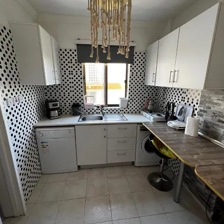 Studio Apartment With Shared Pool In Kyrenia Center Girne