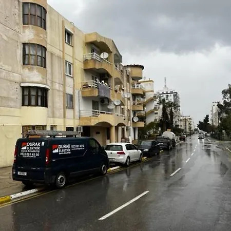 Daire Studio Apartment With Shared Pool In Kyrenia Center